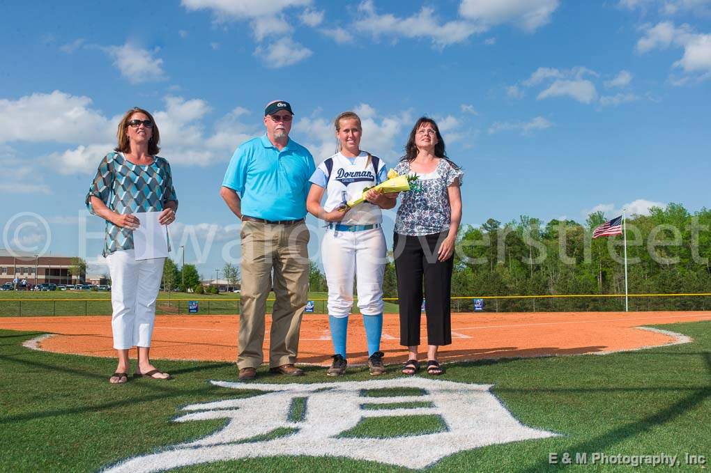 Softball Seniors 017.jpg